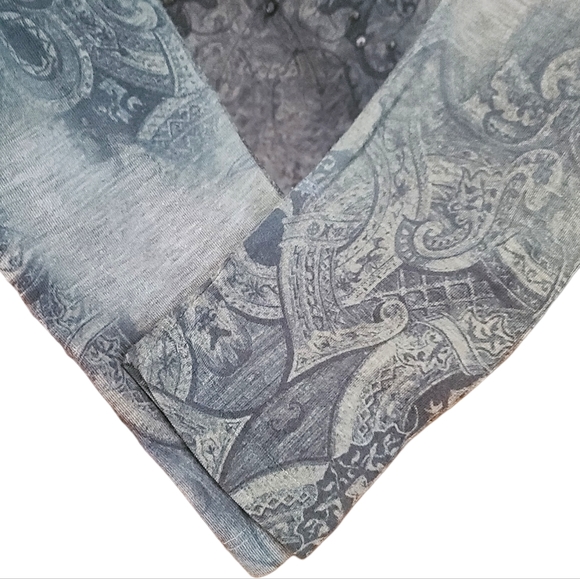 Green Source Women's Dark Green Crown Monarchy Blingy Shirt, Size S - Picture 4 of 12